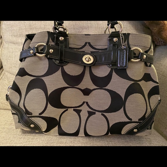 Coach handbag/purse - Picture 1 of 5